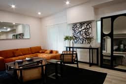 NoHo Urban Retreat | Centrally Located - Image 2