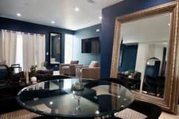 Merlot Chambers | Case Collective | NoHo - Image 5