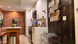 Le Velours Déco – Art Deco Retreat in East Village - Image 3