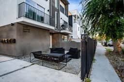 Emerald Elephas | Case Collective | NoHo - Image 3
