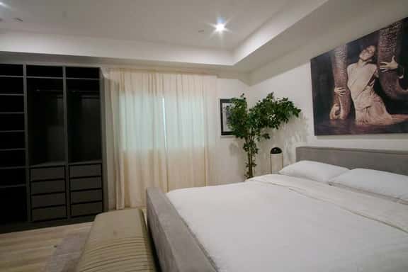 NoHo Urban Retreat | Centrally Located - Image 1