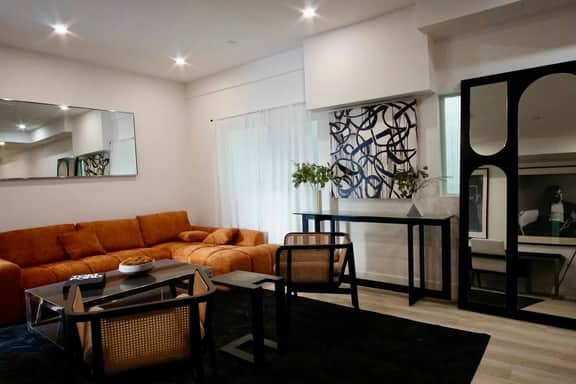 NoHo Urban Retreat | Centrally Located - Image 2